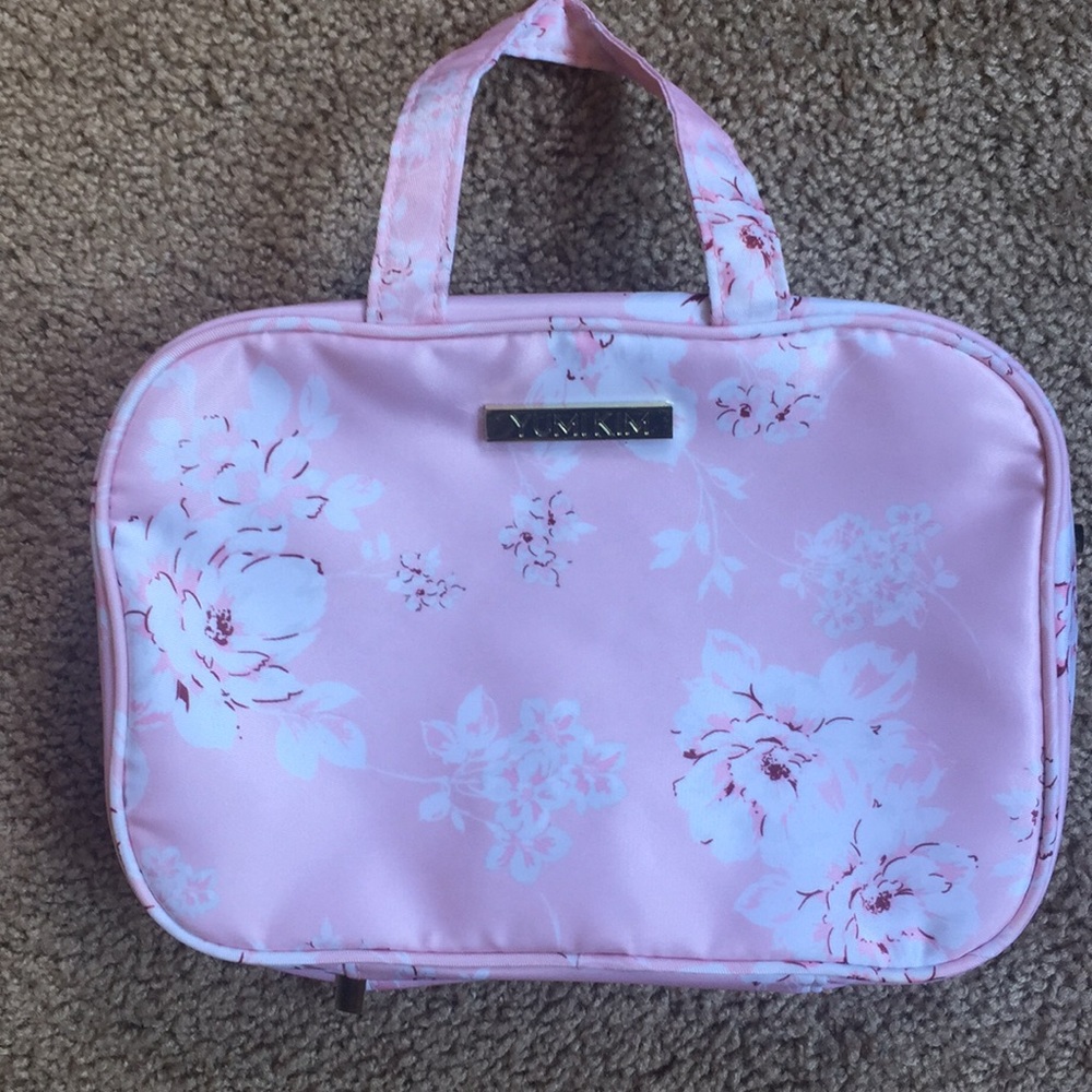Yumi Kim Cosmetic case❤️ Never used!